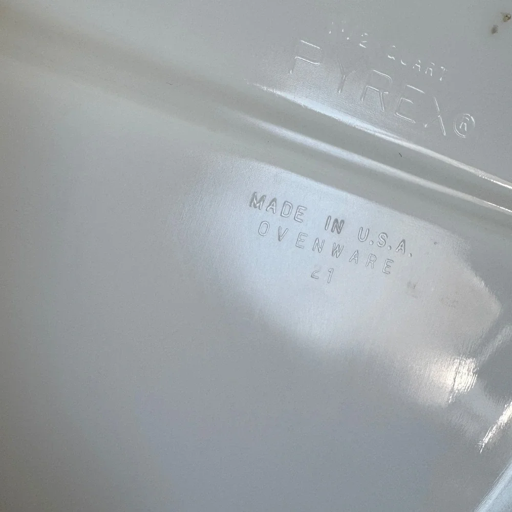 Pyrex vintage quart